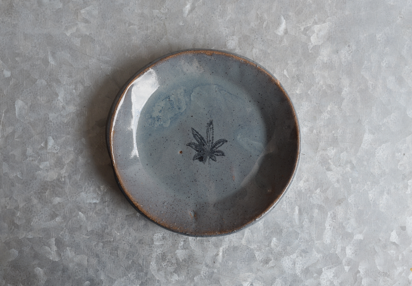 Mini Plate - Weed Leaf