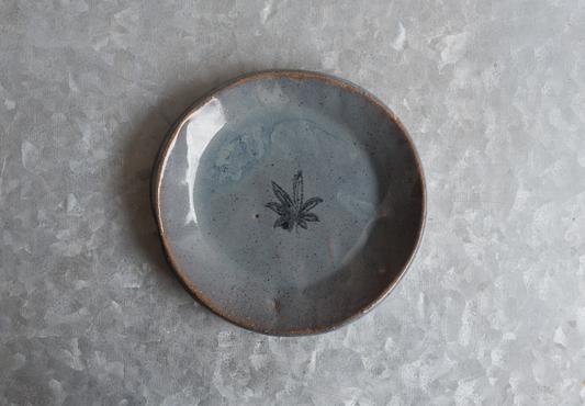 Mini Plate - Weed Leaf